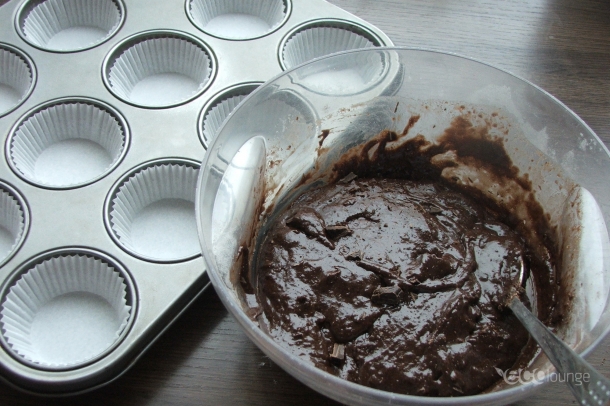 Egyszerű csokis muffin előkészületei
Szerző: Tillné Kiss Andrea
